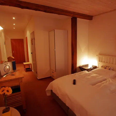 格拉斯霍夫兰德酒店 3* Mittelkalbach